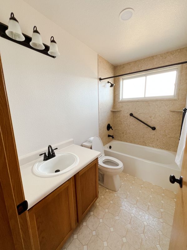 Top Bathroom Remodeling Companies in Joshua, TX